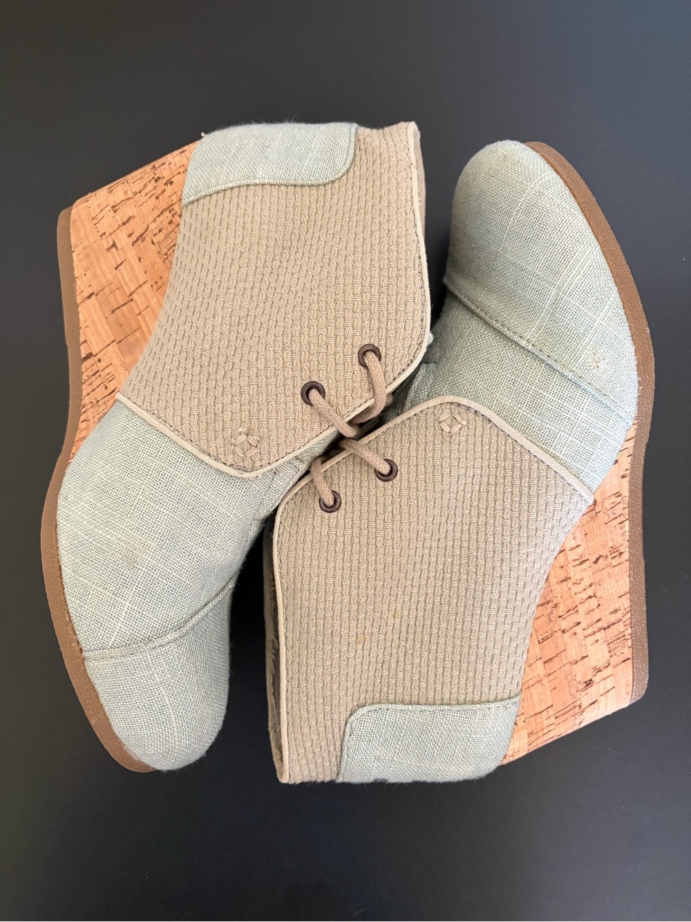 TOMS Agate Burlap Textured Desert Wedge in Light Green